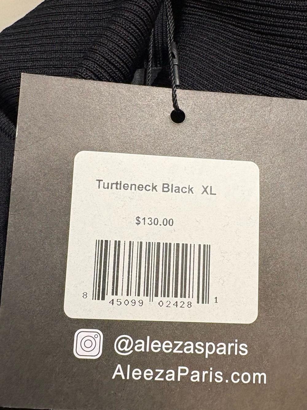 ALEEZA PARIS The Turtleneck Top - Picture 4 of 5